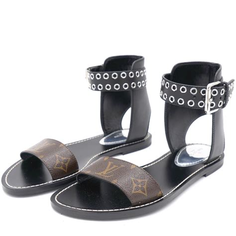 louis vuitton passenger flat sandal|louis vuitton slip on sandals.